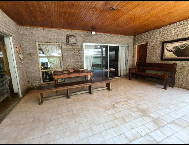 3.80HA FARM FOR SALE IN BOSCHFONTEIN AH